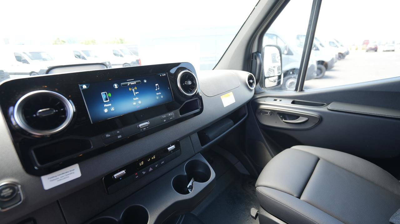 New 2026 Mercedes-Benz Sprinter 2500 image 16