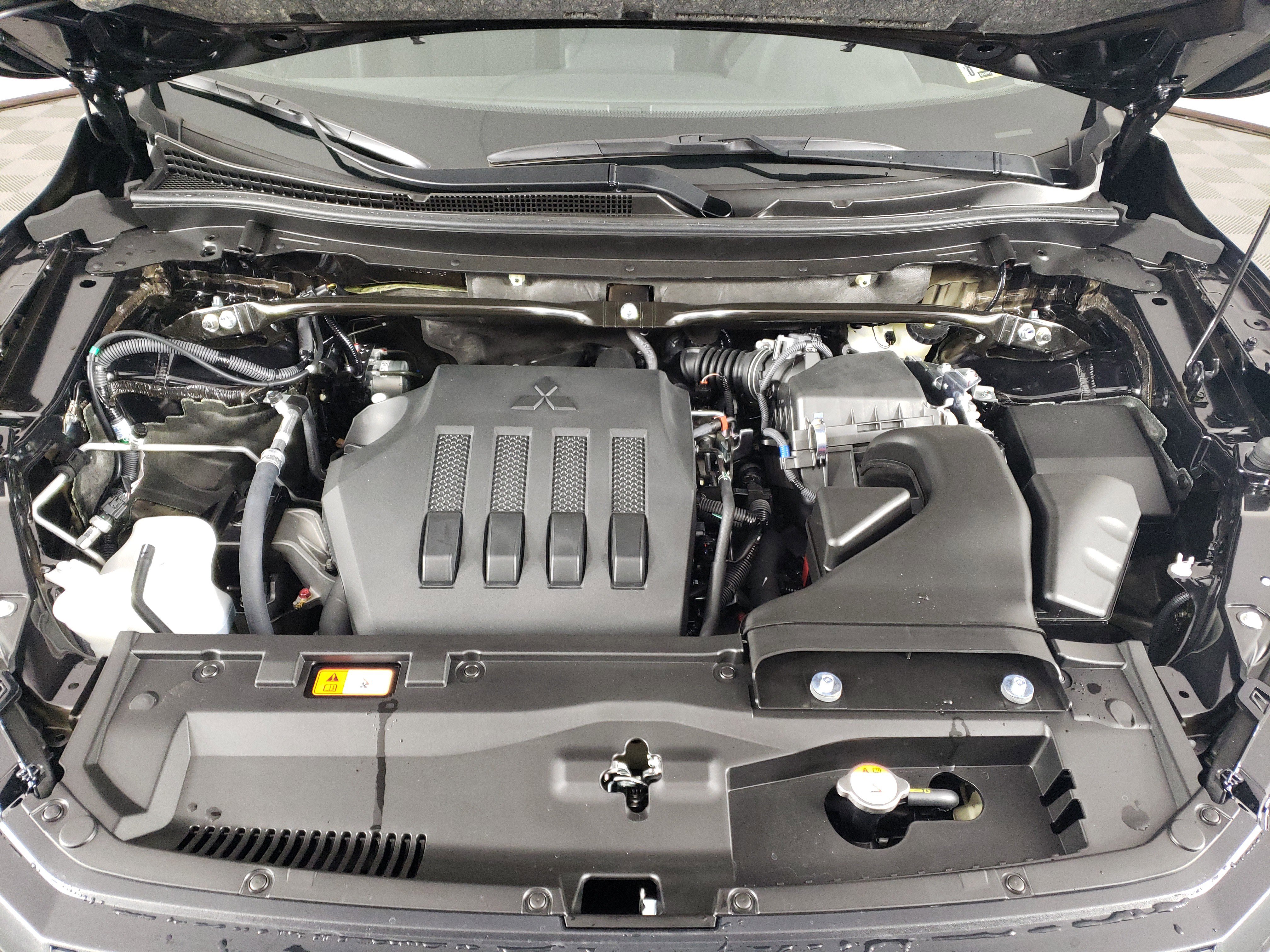 New 2025 Mitsubishi Eclipse Cross LE image 14