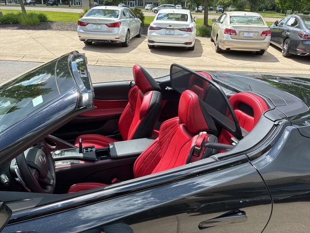 Used 2022 Lexus LC 500 Convertible w/ Touring Package RWD image 33