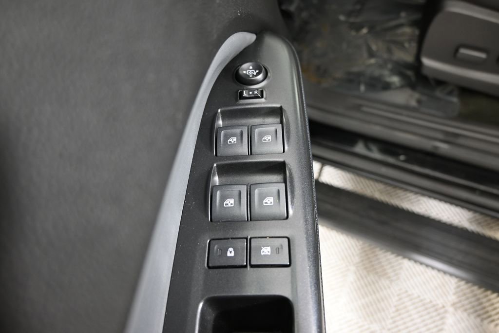 Used 2018 Chevrolet Colorado Z71 AWD/4WD image 19