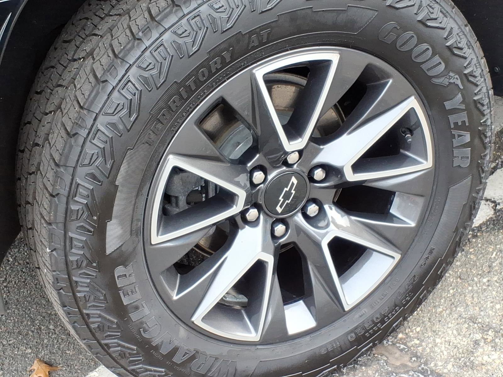 Certified 2022 Chevrolet Tahoe Z71 w/ Luxury Package image 7
