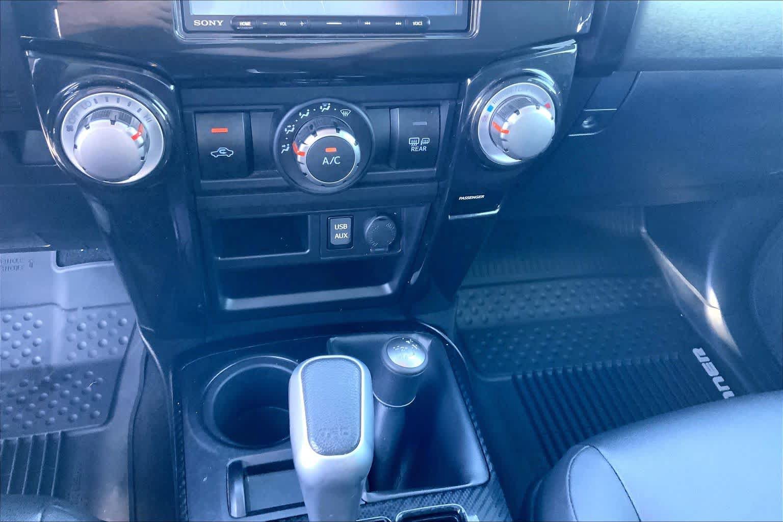Used 2019 Toyota 4Runner TRD Off-Road Premium AWD/4WD image 35