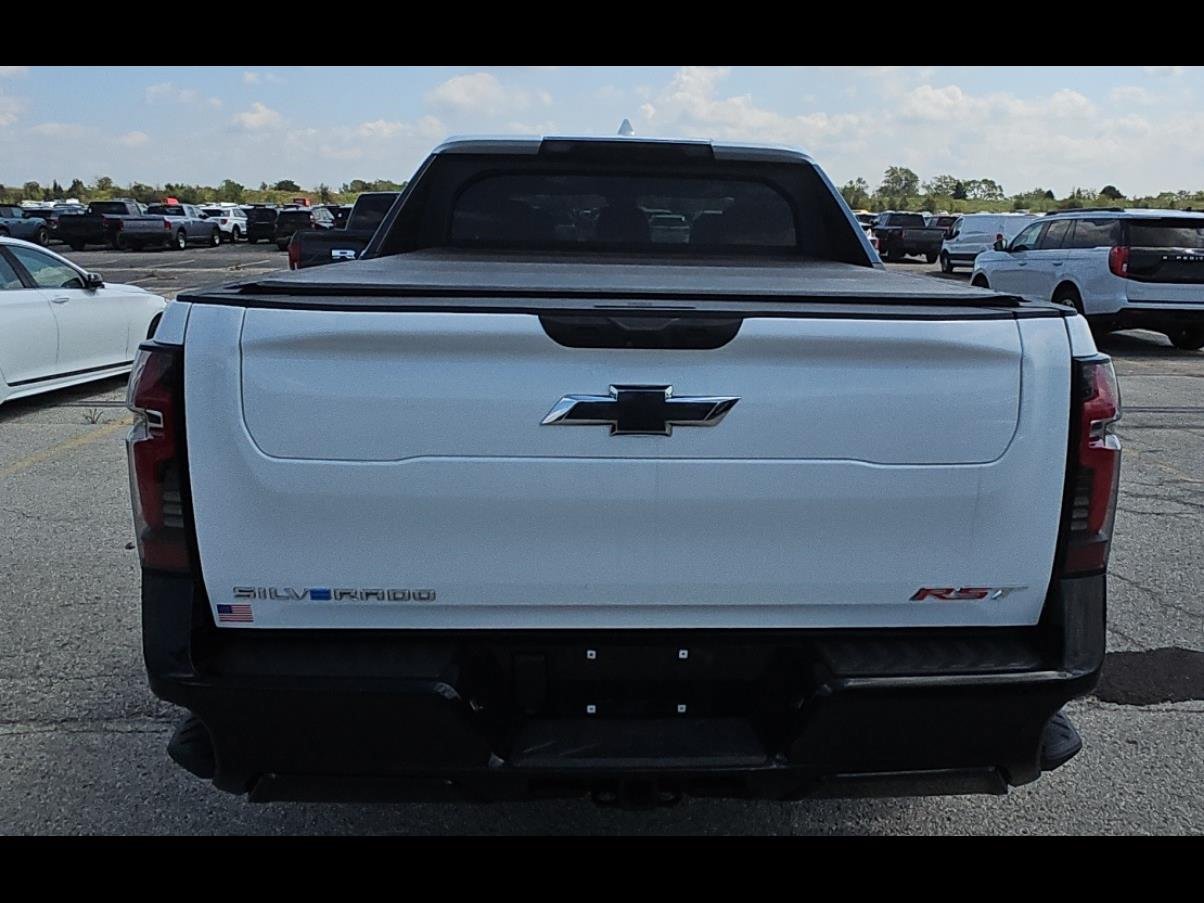 Used 2024 Chevrolet Silverado EV RST AWD/4WD image 22