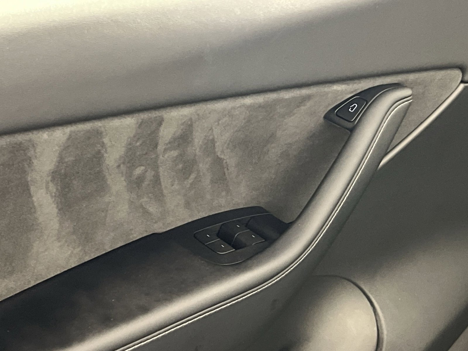 Used 2022 Tesla Model Y Performance image 16