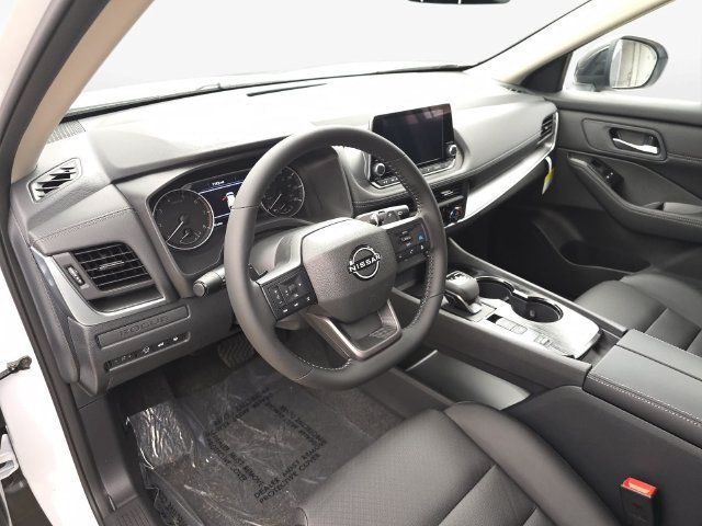 New 2027 Nissan Rogue Dark Armor FWD image 16