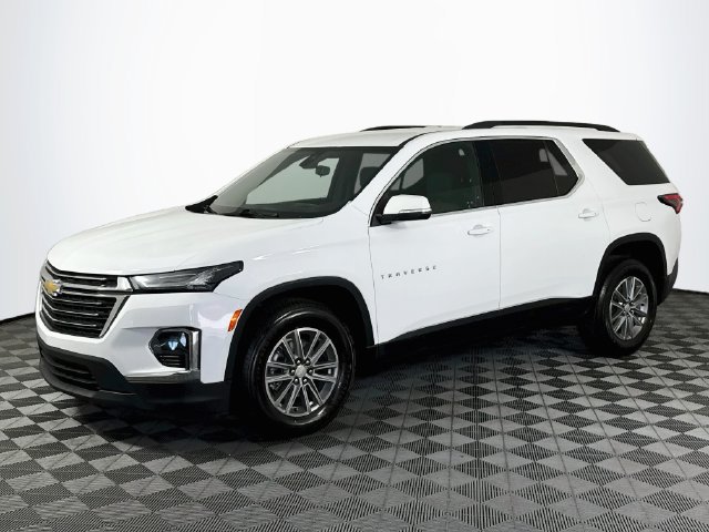 Used 2023 Chevrolet Traverse LT w/ LPO, Cargo Package AWD/4WD image 4