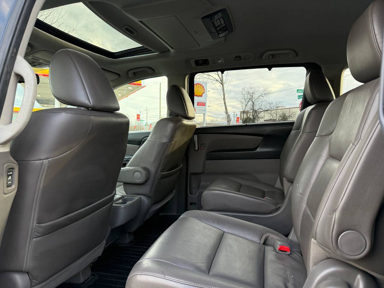 Used 2012 Honda Odyssey Touring image 19