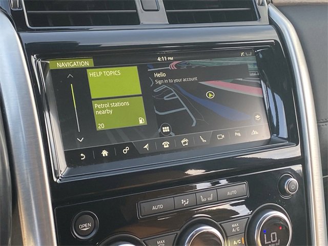 Used 2017 Land Rover Discovery HSE image 14