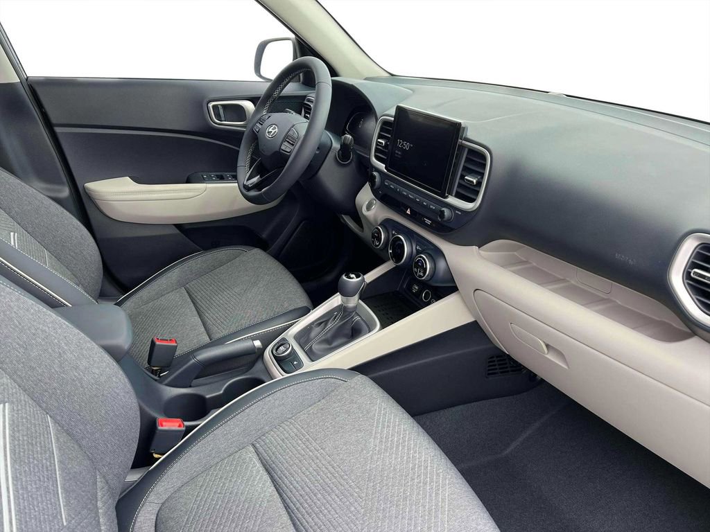 New 2025 Hyundai Venue Limited image 15
