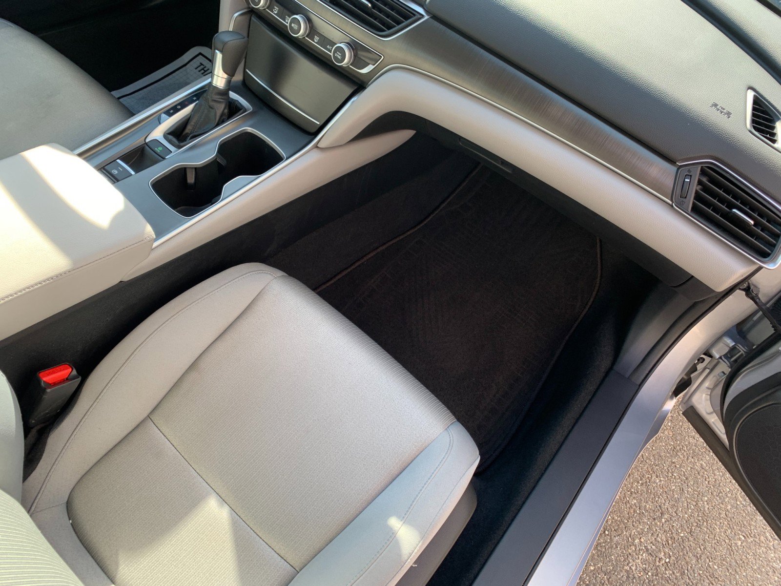 Used 2018 Honda Accord LX image 33