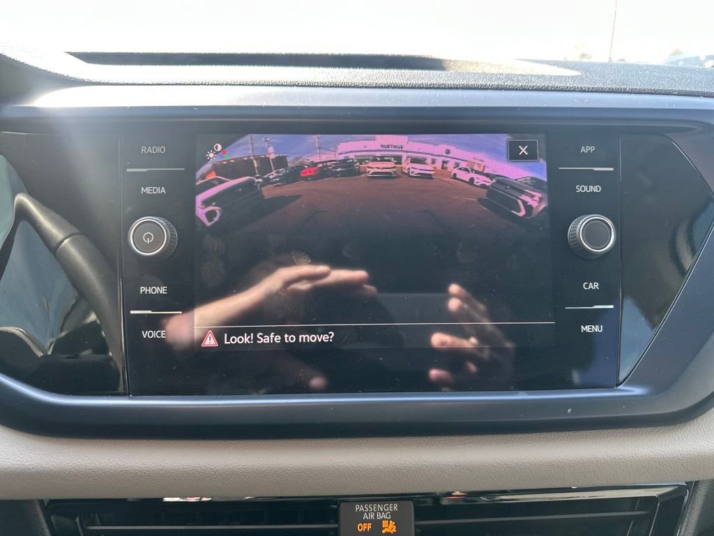 Used 2023 Volkswagen Taos SE w/ Black Wheel Package image 19