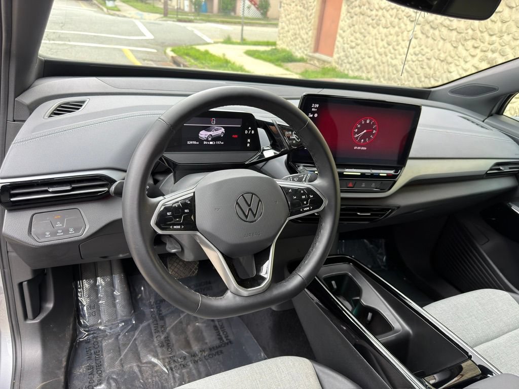 Used 2023 Volkswagen ID.4 Pro AWD/4WD image 15