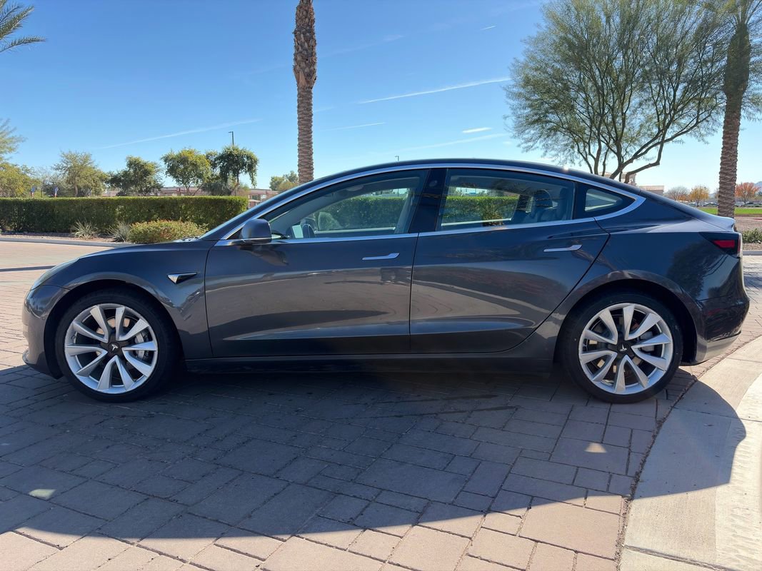 Used 2018 Tesla Model 3 Long Range image 5