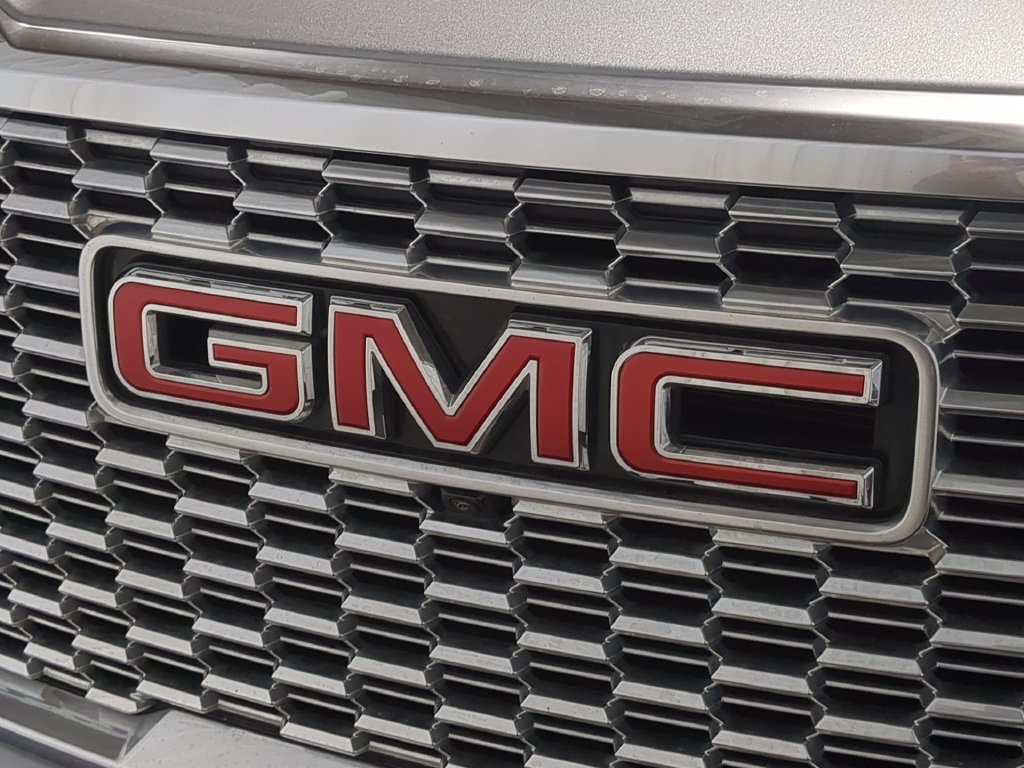 Used 2023 GMC Yukon Denali AWD/4WD image 15