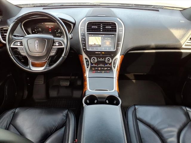 Used 2019 Lincoln Nautilus Select image 11