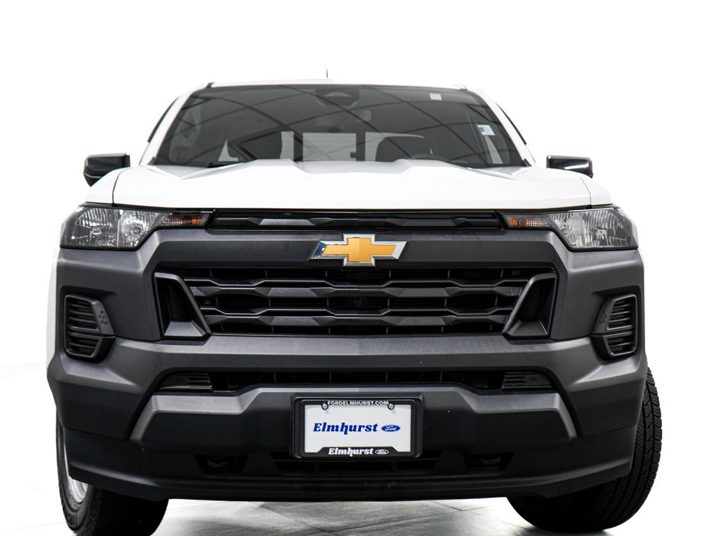 Used 2023 Chevrolet Colorado W/T w/ Safety Package AWD/4WD image 3