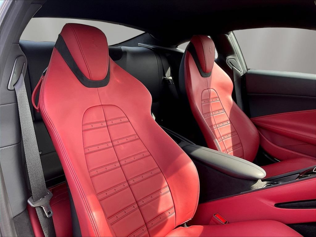 Used 2024 Ferrari Roma RWD image 26