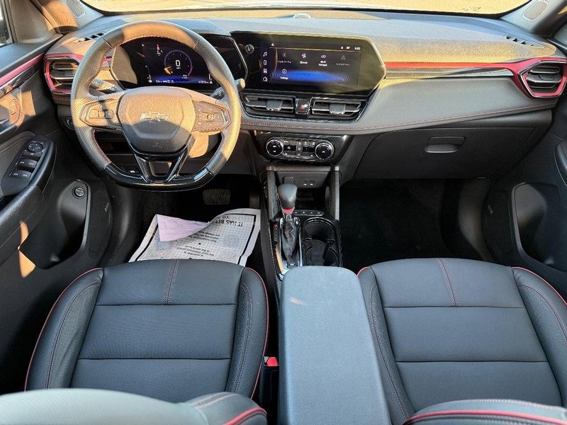 Used 2024 Chevrolet TrailBlazer RS w/ Convenience Package image 13