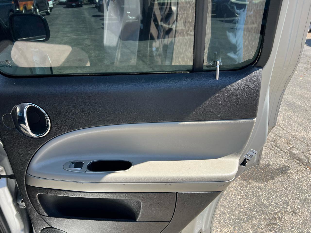 Used 2009 Chevrolet HHR SS image 17