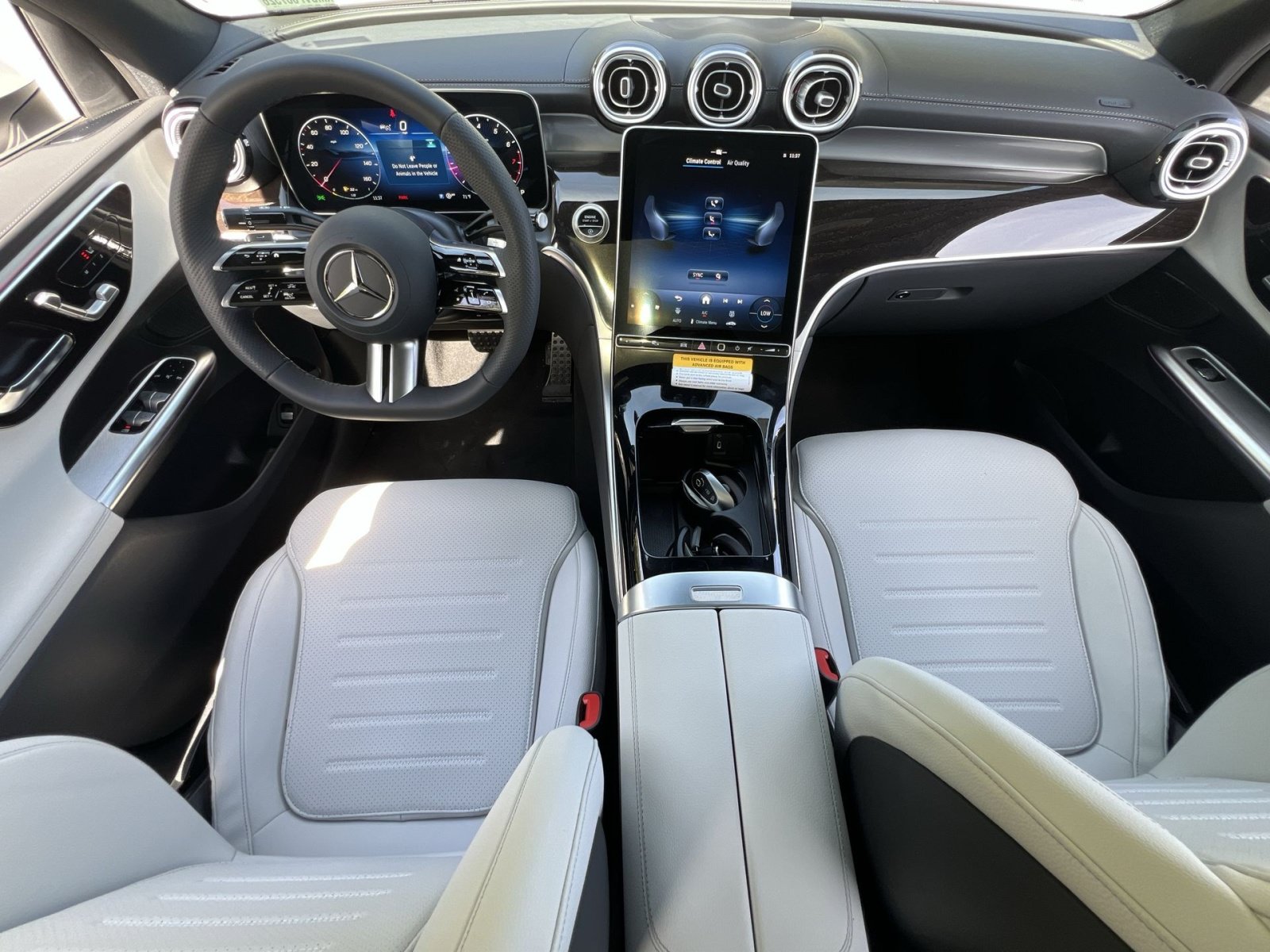 New 2027 Mercedes-Benz GLC 300 4MATIC image 13