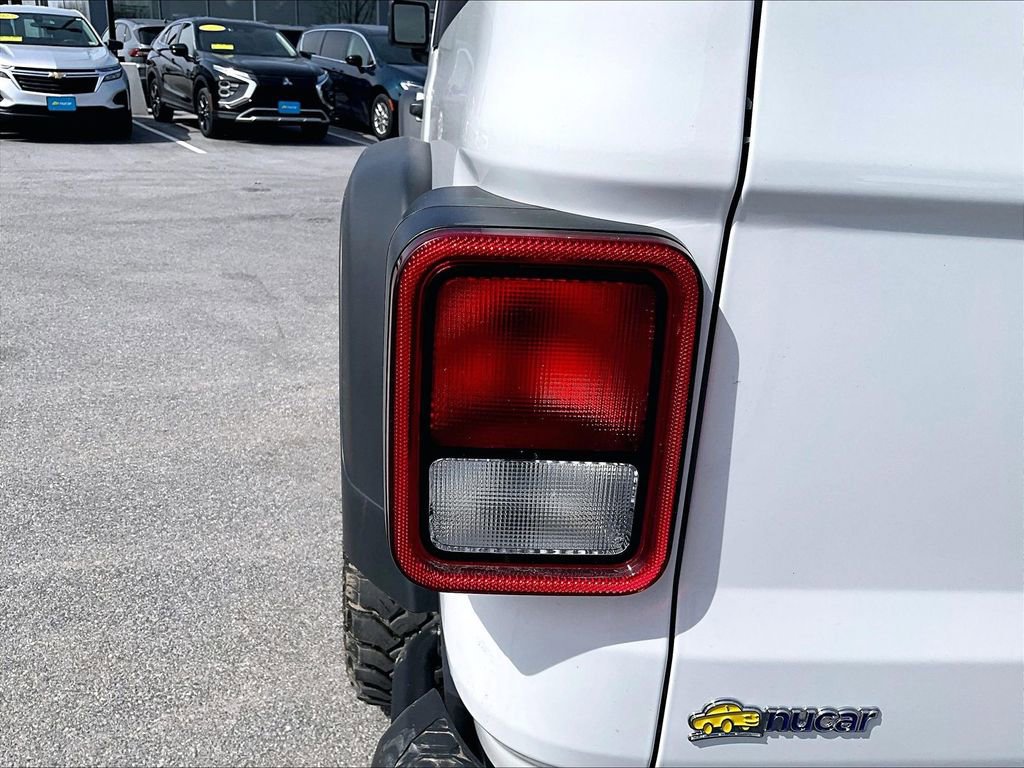 Used 2023 Jeep Gladiator Rubicon w/ Cold Weather Group image 33