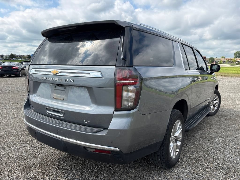 Used 2022 Chevrolet Suburban LT AWD/4WD image 11