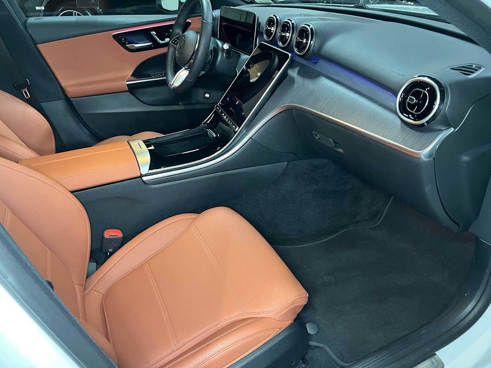 Certified 2026 Mercedes-Benz C 300 4MATIC Sedan image 12