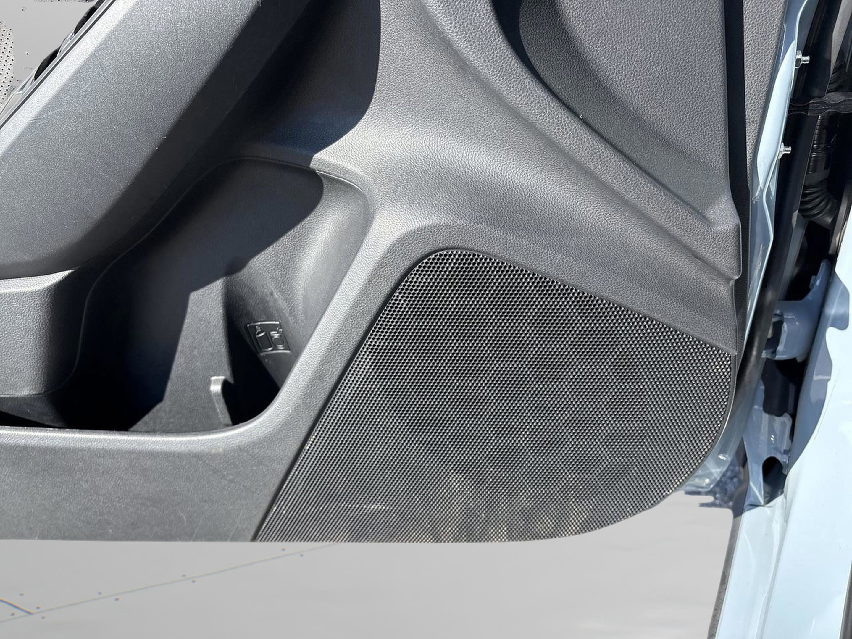 Used 2021 Subaru Crosstrek 2.5i Sport w/ Moonroof Package image 26