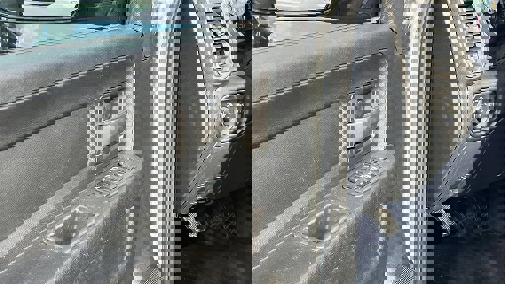 Used 2022 RAM 3500 Tradesman w/ Chrome Appearance Group image 13