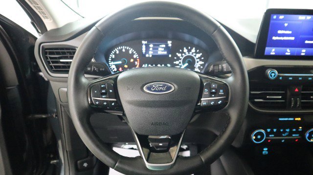 Used 2022 Ford Escape SE image 18