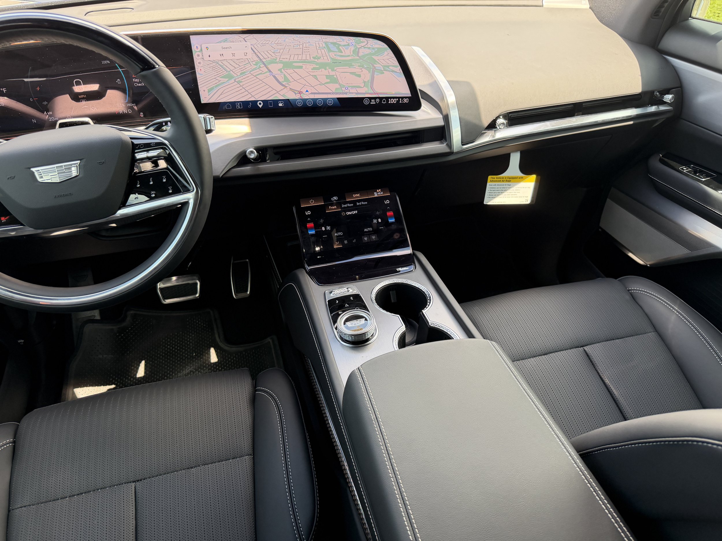 New 2027 Cadillac Vistiq Luxury w/ LPO, Floor Liner Package AWD/4WD image 13