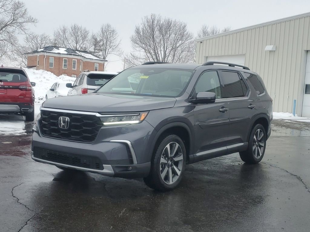 Certified 2024 Honda Pilot Elite image 3