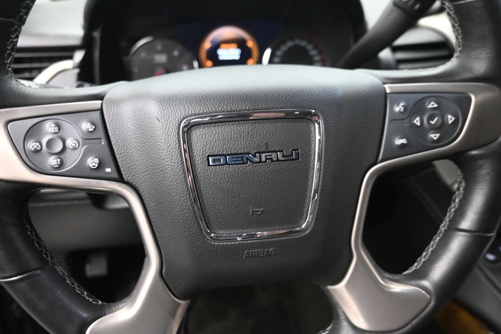 Used 2016 GMC Yukon XL Denali w/ Open Road Package AWD/4WD image 20