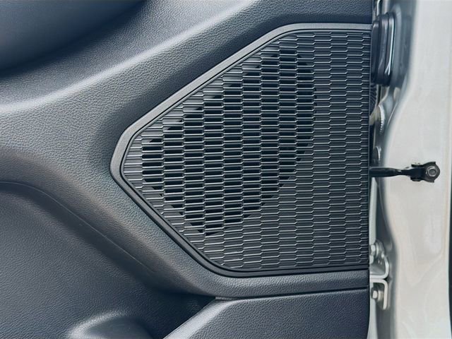 Used 2024 Jeep Grand Cherokee Altitude RWD image 23
