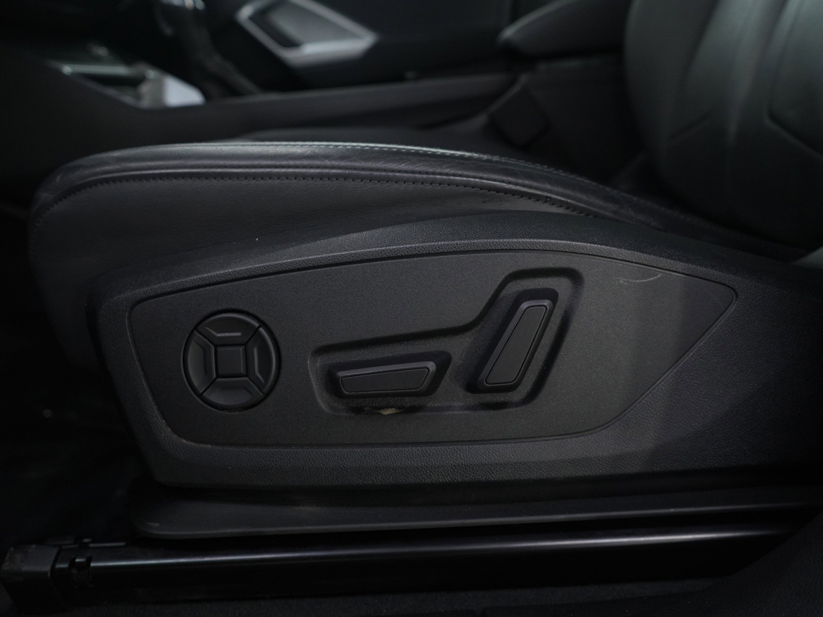 Used 2025 Audi Q3 2.0T Premium image 22
