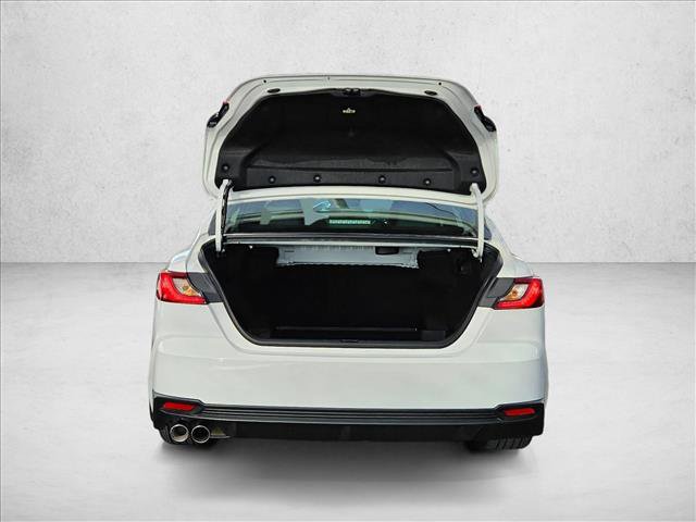 Used 2025 Toyota Camry SE FWD image 6