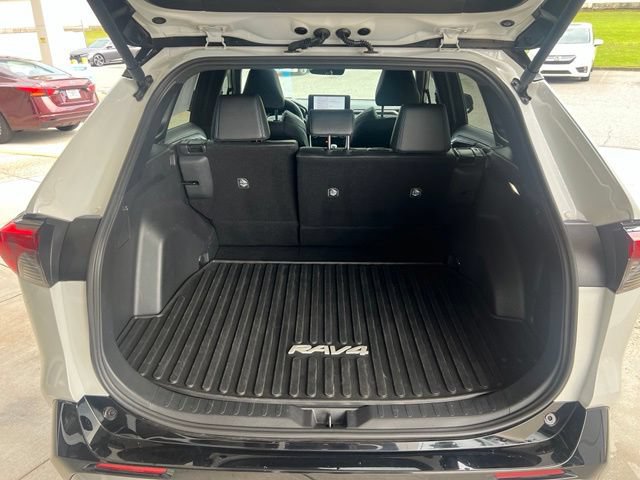 Used 2024 Toyota RAV4 XSE AWD/4WD image 11