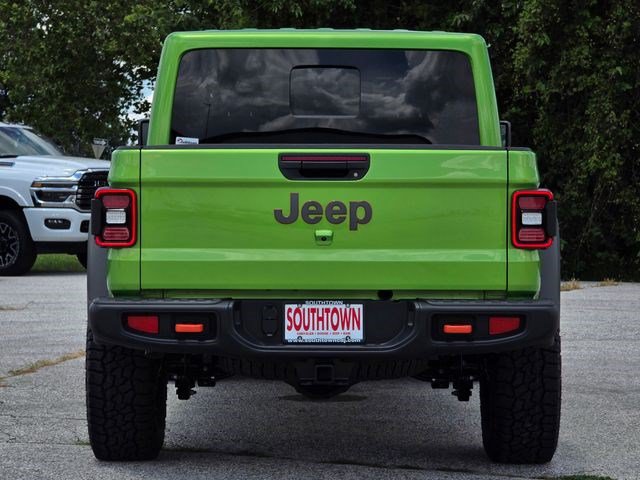 New 2026 Jeep Gladiator Mojave w/ Steel Bumper Group AWD/4WD image 7