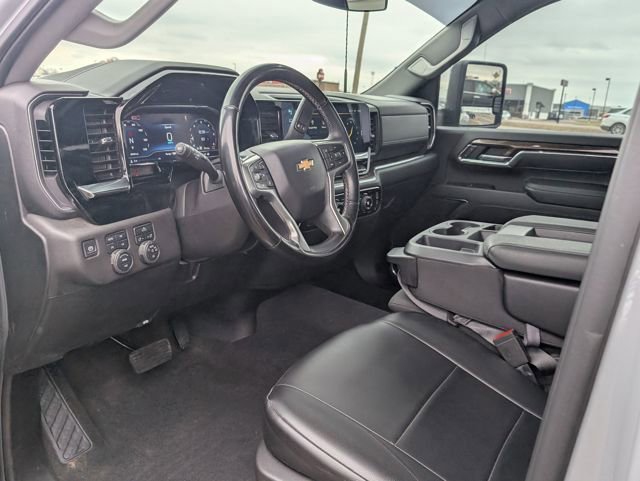Certified 2024 Chevrolet Silverado 3500 LT w/ Convenience Package image 15