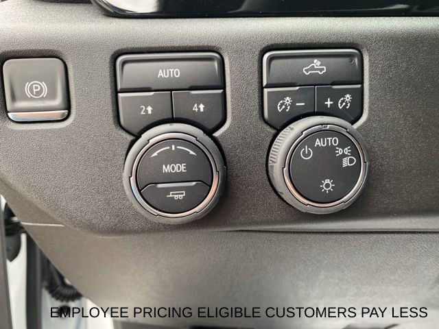 Used 2026 Chevrolet Silverado 1500 LT AWD/4WD image 13