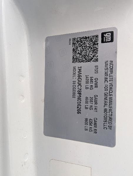 Used 2023 Chevrolet Express 4500 w/ Power Convenience Package RWD image 33