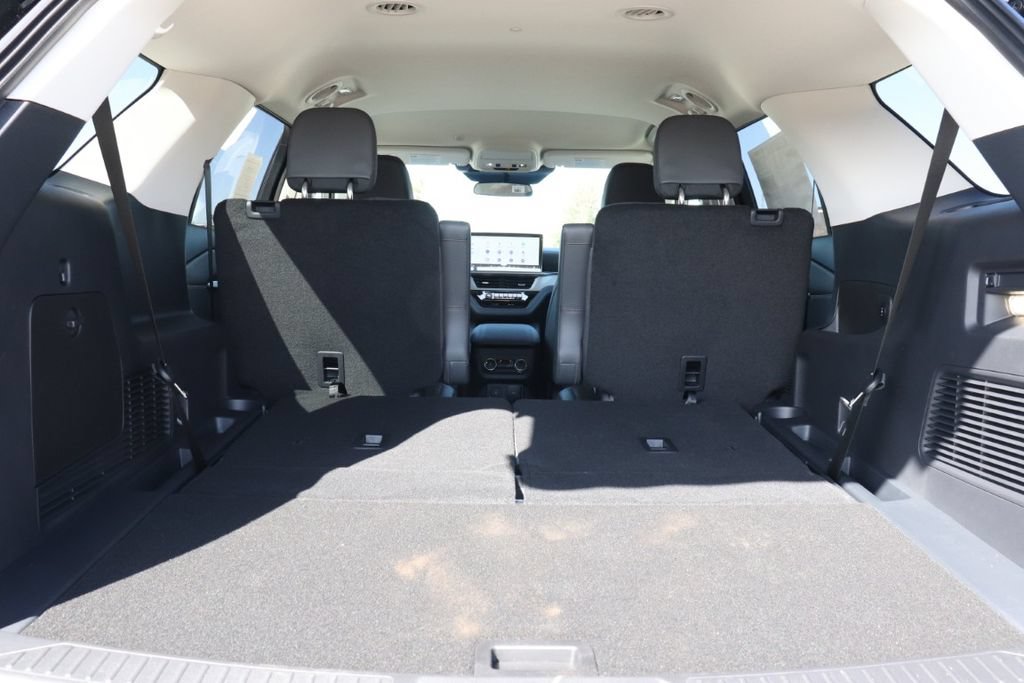 New 2026 Ford Explorer Active w/ Active Comfort Package AWD/4WD image 40