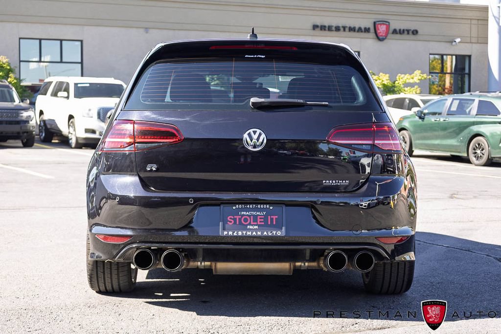Used 2017 Volkswagen Golf R 4-Door AWD/4WD image 16