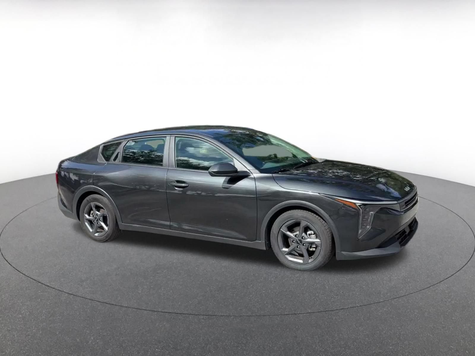 Used 2025 Kia K4 FWD image 2
