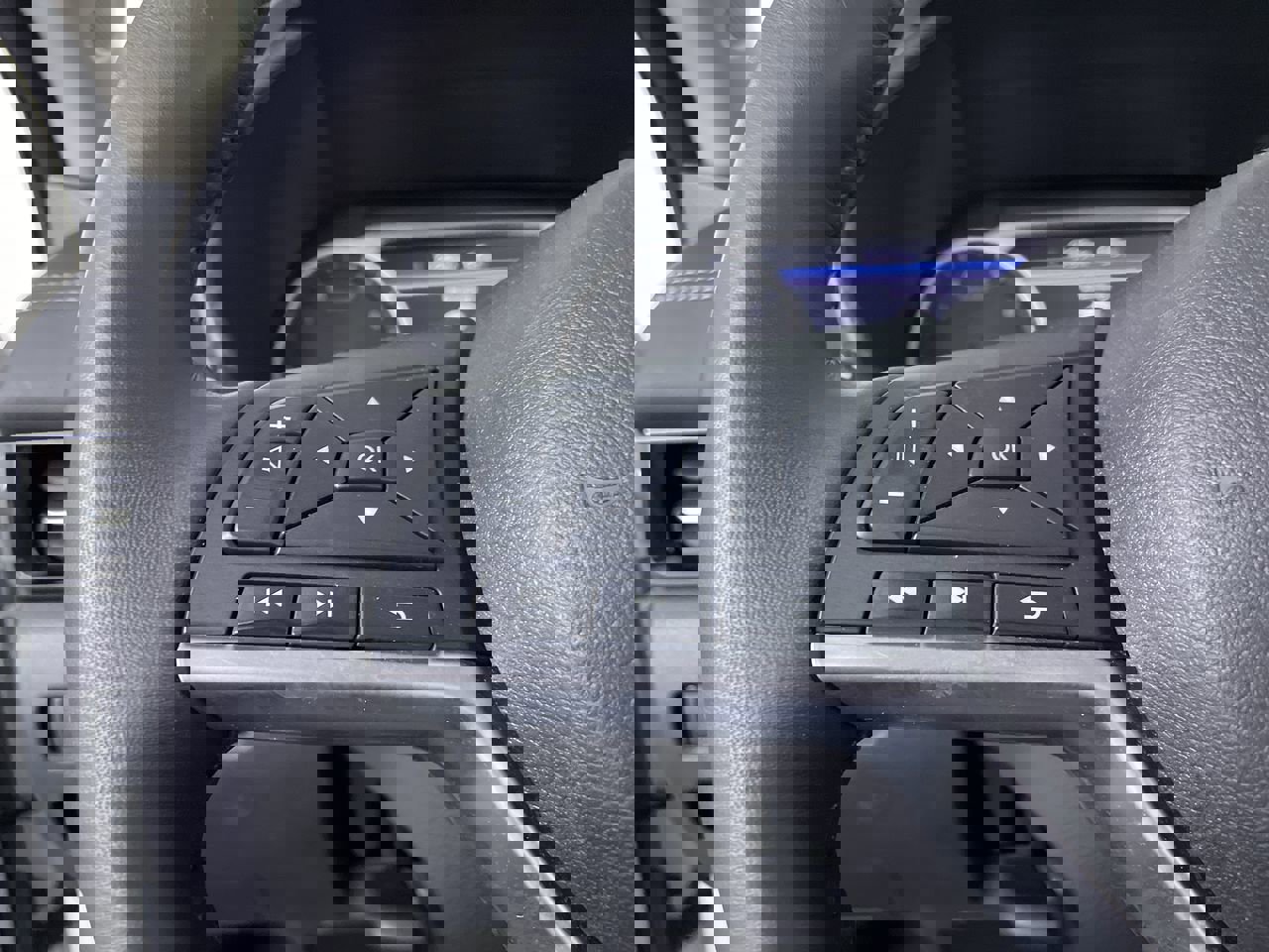 Used 2020 Nissan Sentra SV w/ Trunk Package image 24