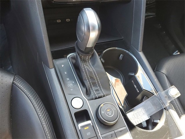 Used 2022 Volkswagen Atlas Cross Sport SEL R-Line image 23