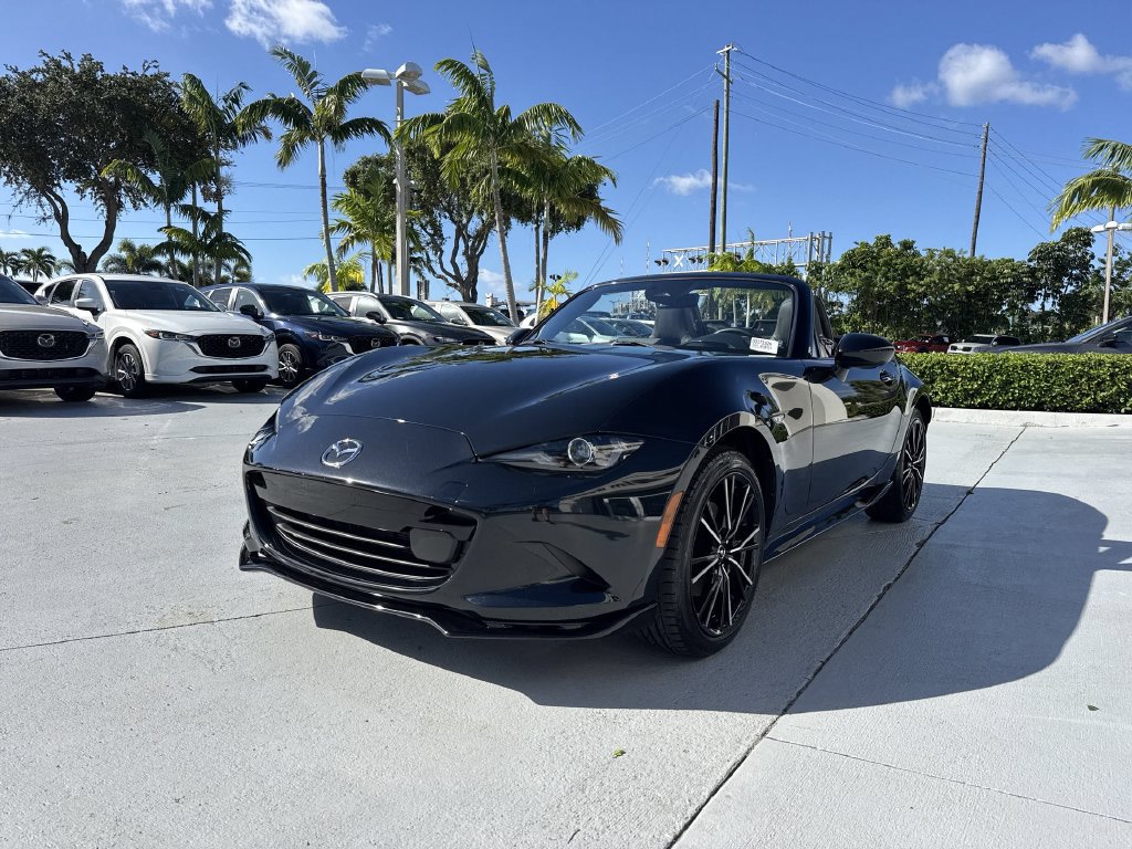 Used 2025 MAZDA MX-5 Miata Grand Touring w/ Appearance Package RWD image 31