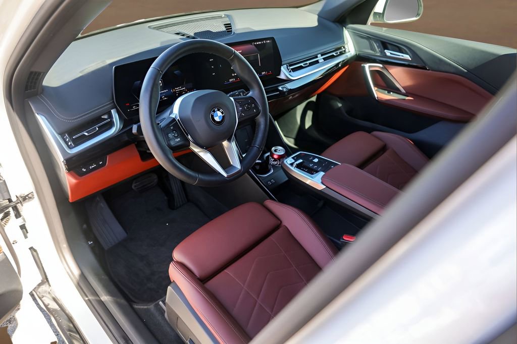 Used 2026 BMW X1 xDrive28i image 10