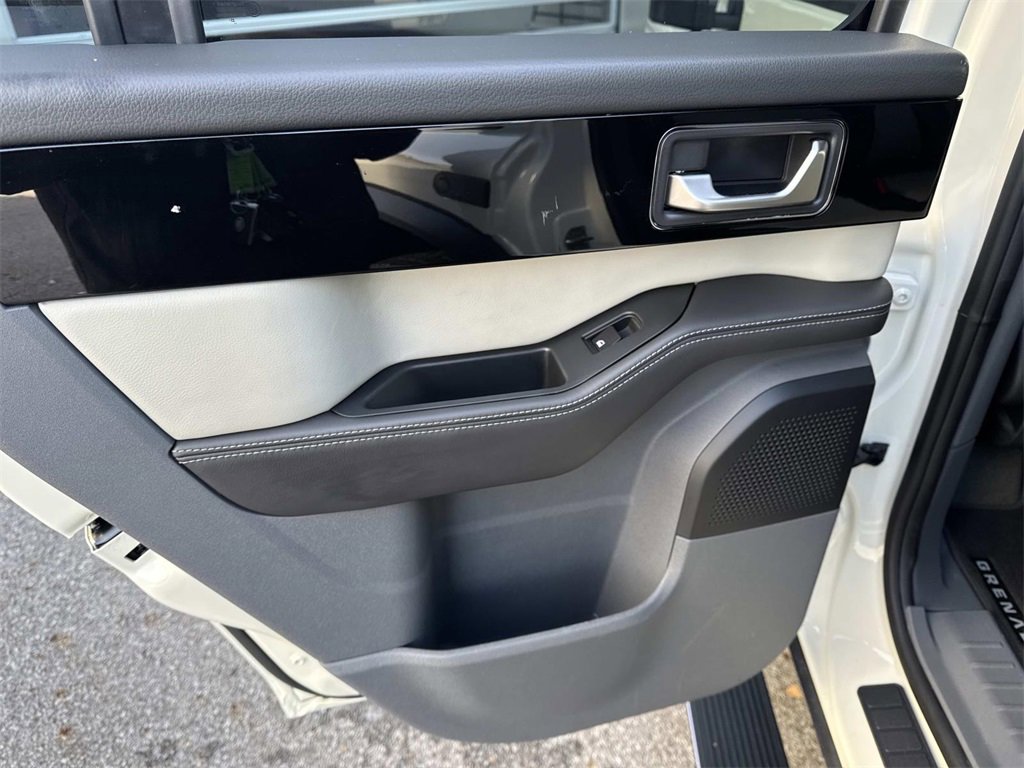 Used 2024 INEOS Grenadier Fieldmaster Edition image 11