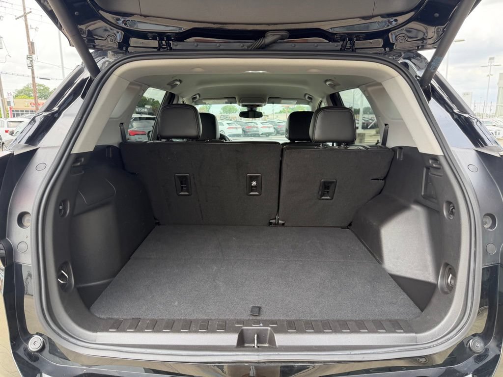 Used 2024 GMC Terrain SLT FWD image 21